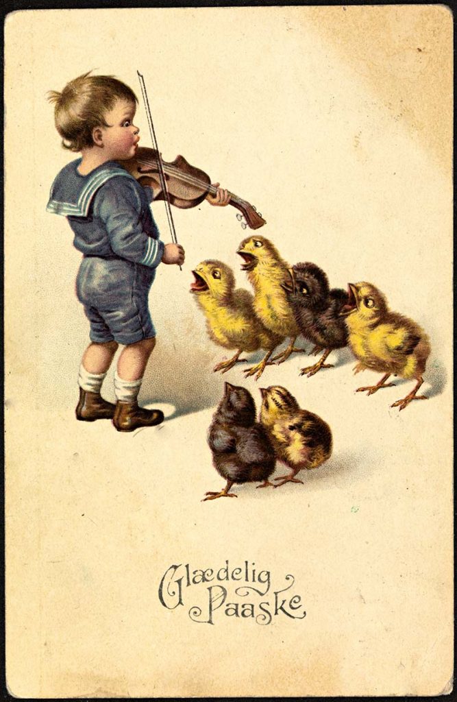 Boy playing violin to chicks_1922