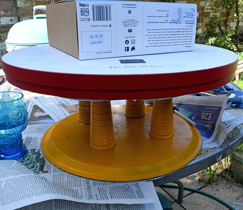 applying wight to glue