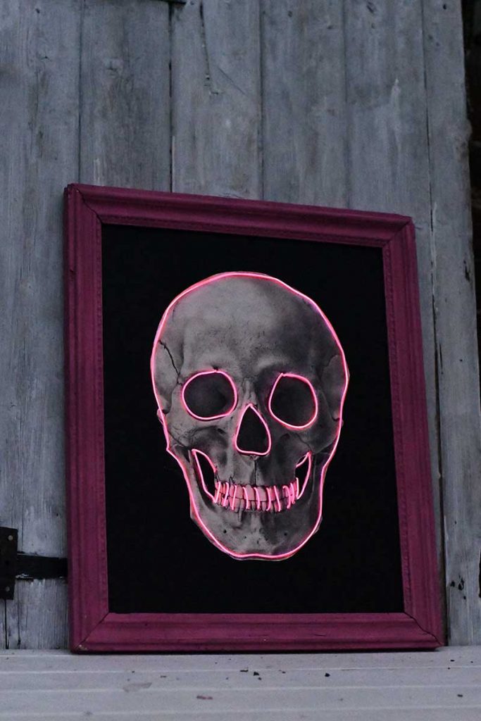 Skull decor in the dark