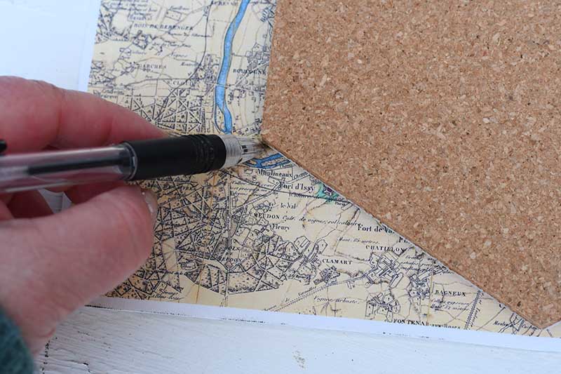 Drawing around the hexagon on map fabric