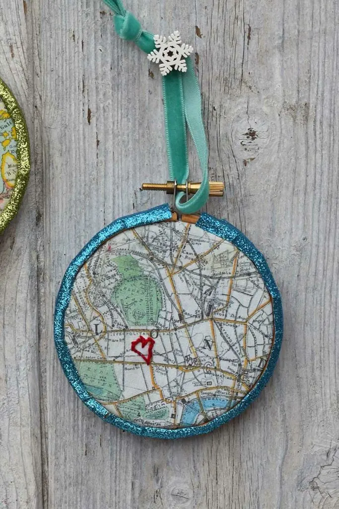 Map baubles