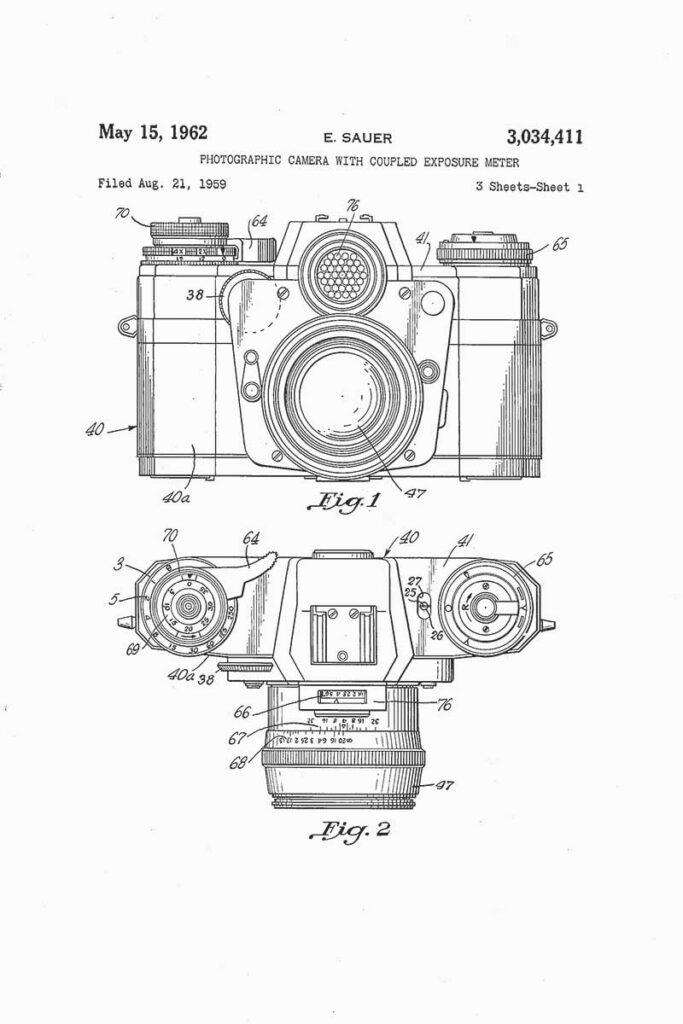 Photographic camera patent