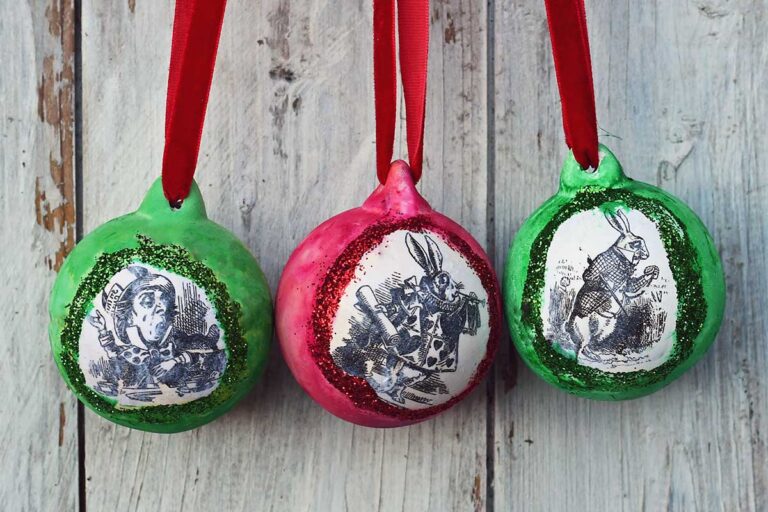 Alice in wonderland ornaments