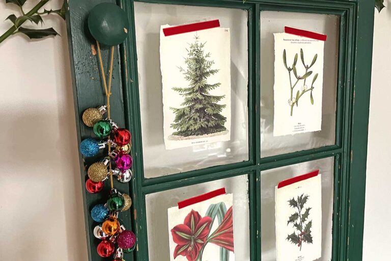 DIY Christmas wall decoration