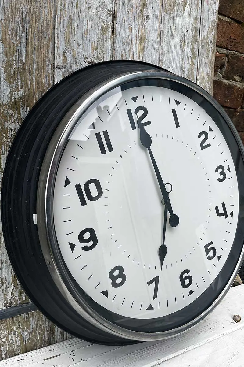 Wall clock before upcycling