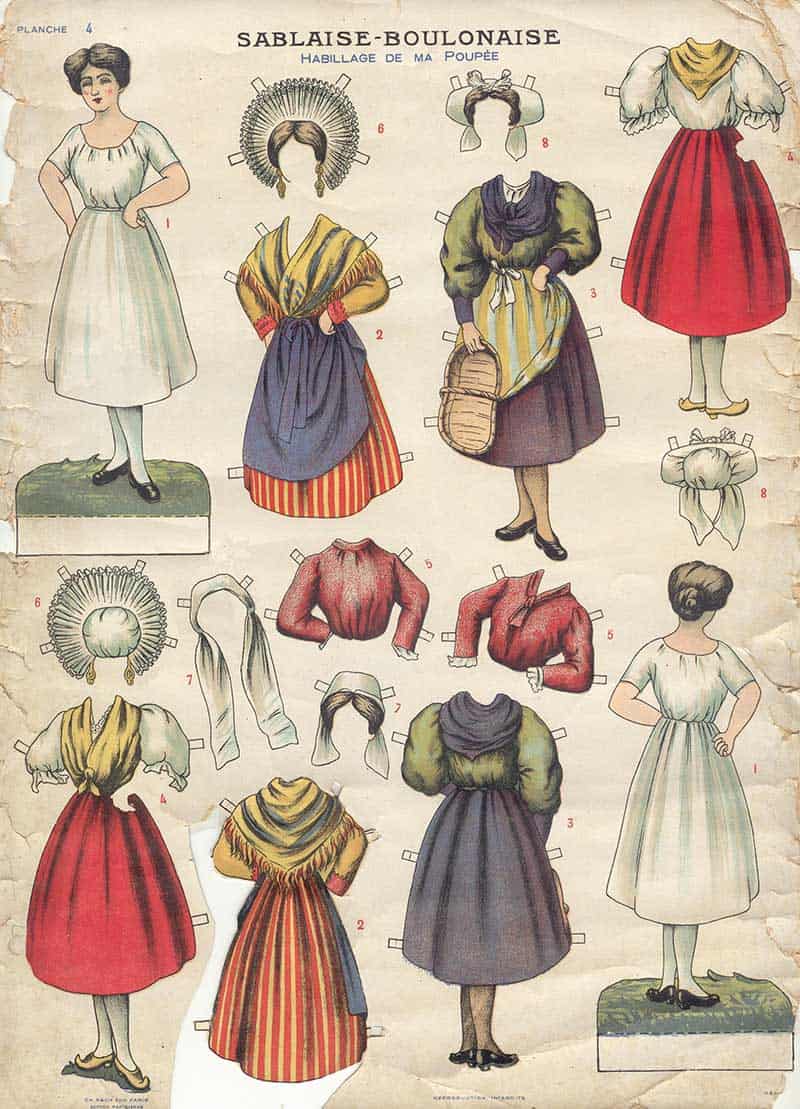 French paper dolls in regional costumes